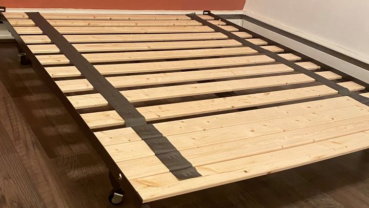 Reviewing the support and comfortability of the wooden bed slats