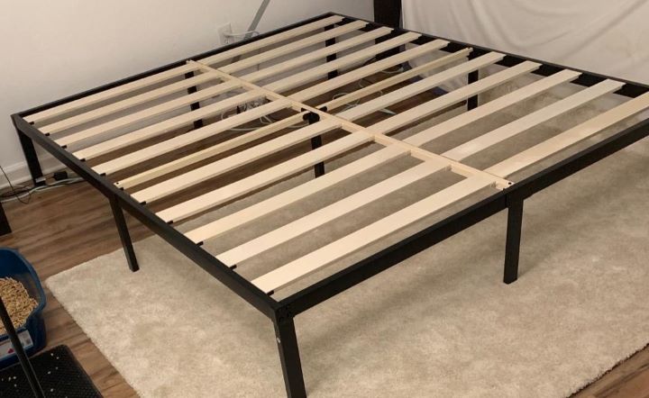 Confirming how easy to assemble the wooden bed slats