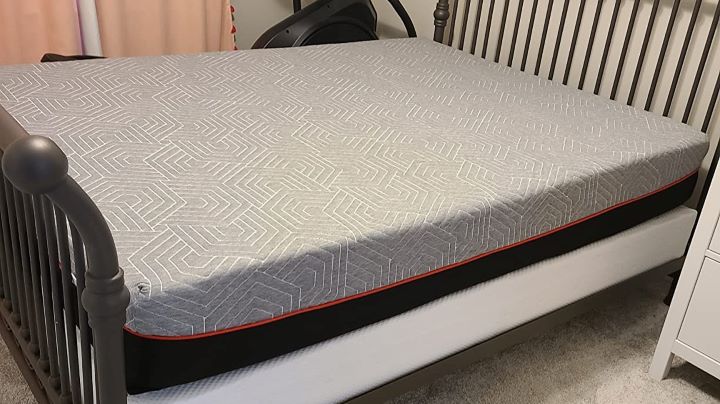 Trying the ideal mattress for arthritis from Rivet