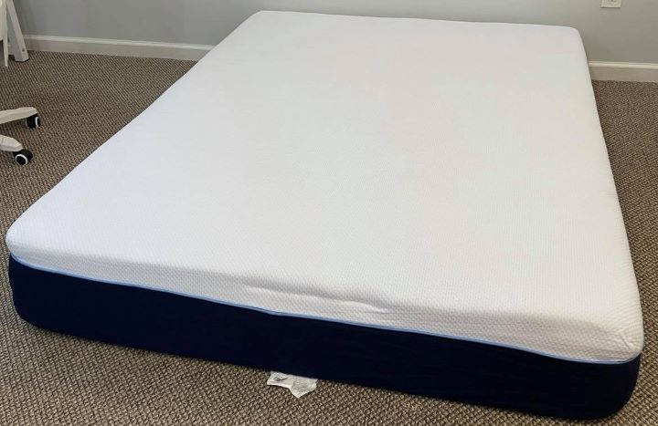 Using the soft mattress for shoulder pain from Sleep innovations